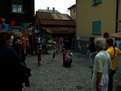 L’arch. Francesca Pedrina illustra il potenziale di valorizzazione della piazzetta di Fiüra.