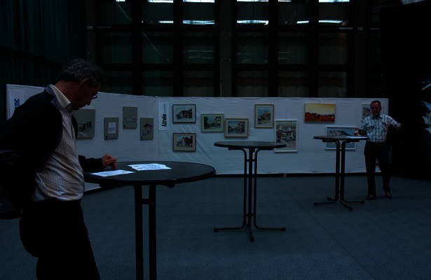 Uno scorcio della mostra del pittore airolese Edi Mottini Uno scorcio della mostra del pittore airolese Edi Mottini