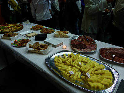 Uno dei tavoli dello spuntino offerto dopo il concerto “Ricercar Gottardo”